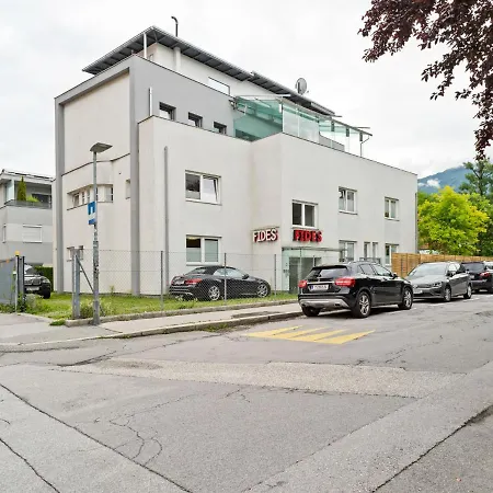 Near Bergisel Jump 아파트 *